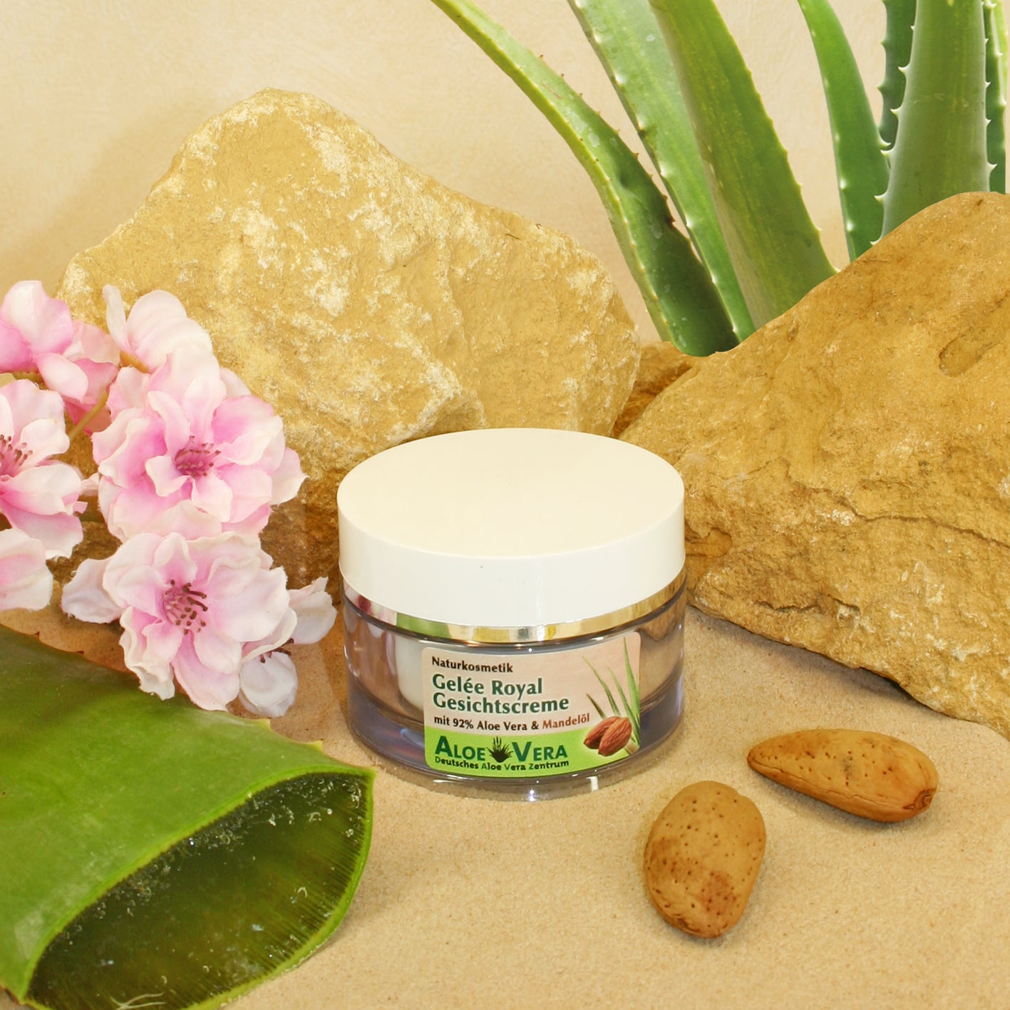 Aloe Vera Geleé Royal Resichtscreme mit Mandelöl